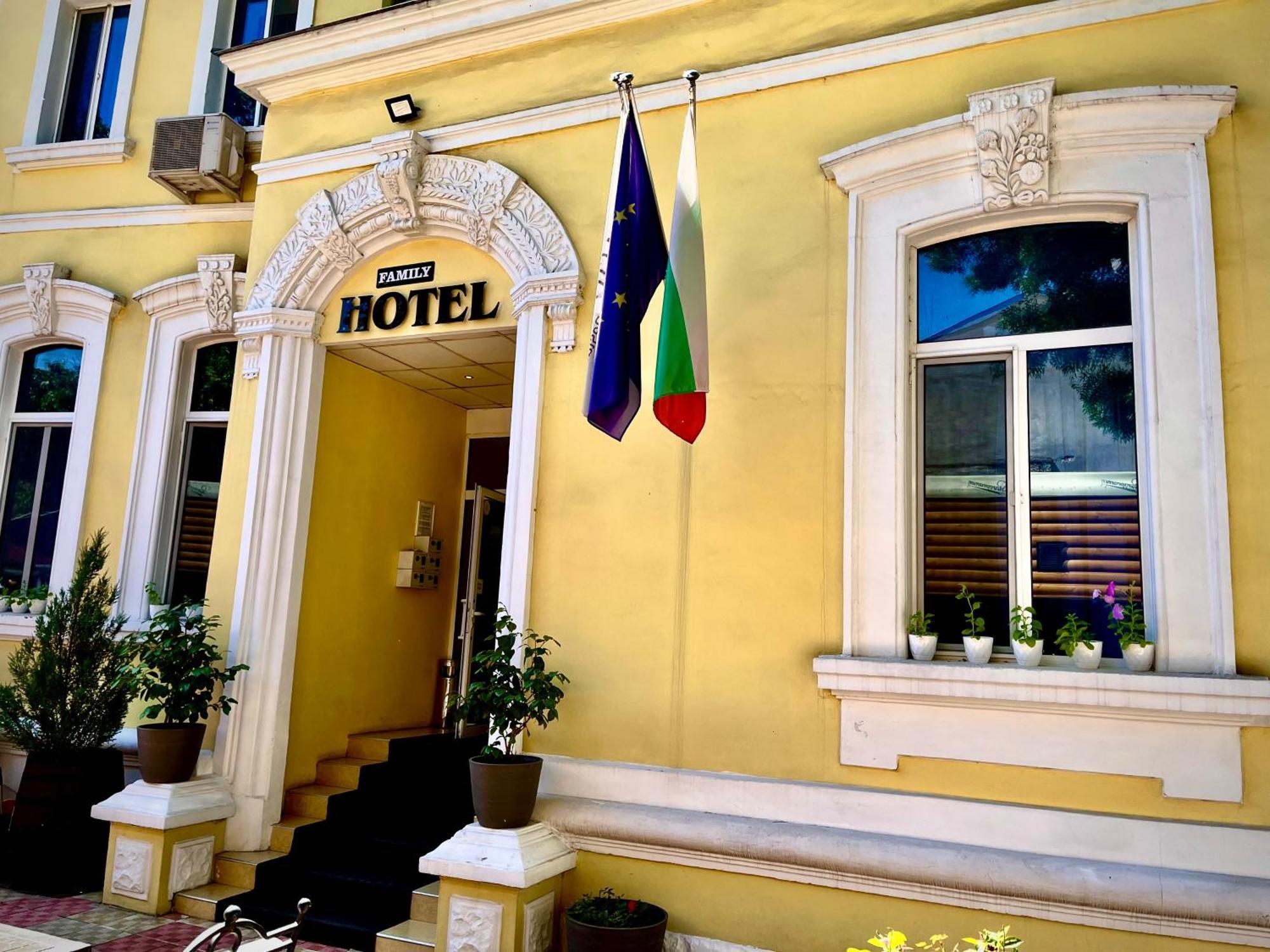 City House Family Hotel & Restaurant Ruse Exterior foto